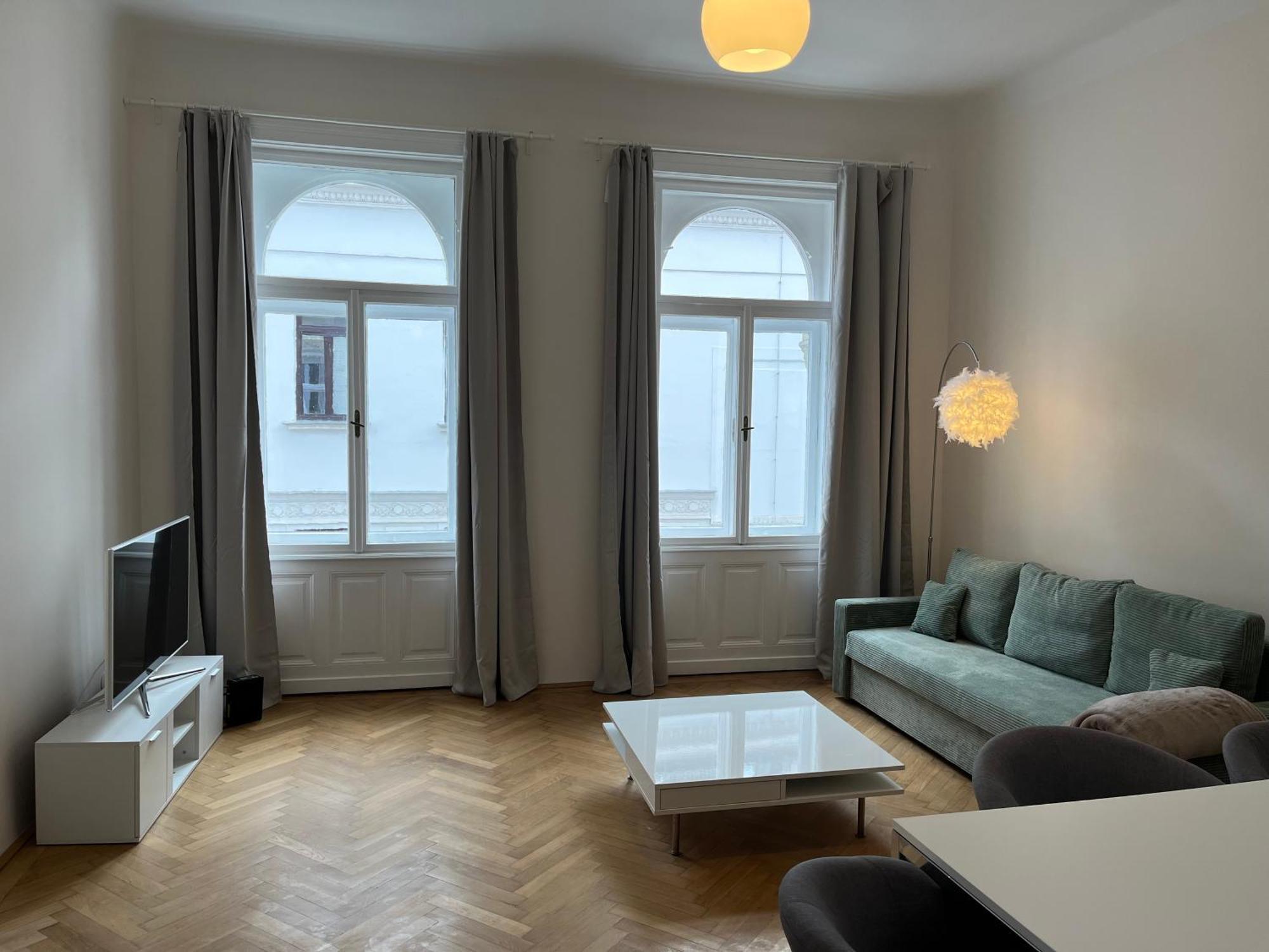 Grosszuegiger Wiener Altbau Gleich Neben Schoenbrunn Extérieur photo