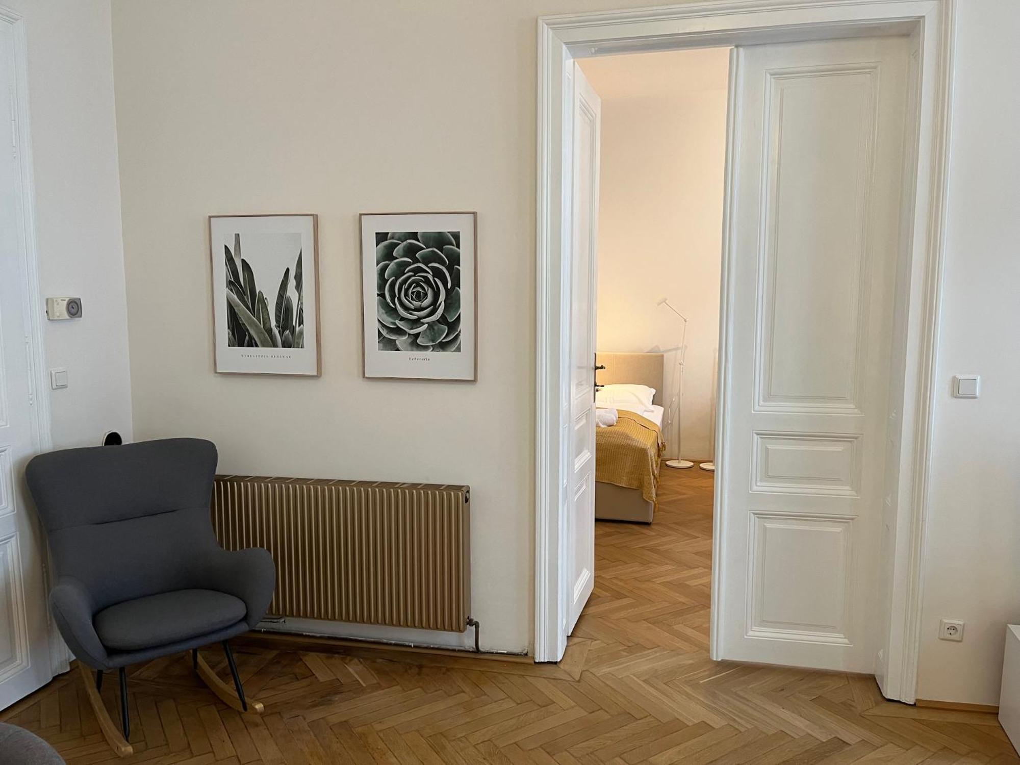 Grosszuegiger Wiener Altbau Gleich Neben Schoenbrunn Extérieur photo